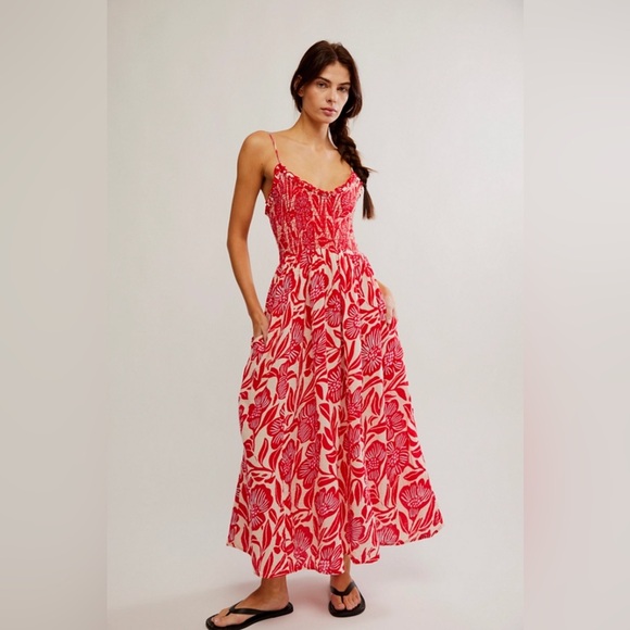 FREE PEOPLE SWEET NOTHINGS MIDI DRESS Size Medium $168